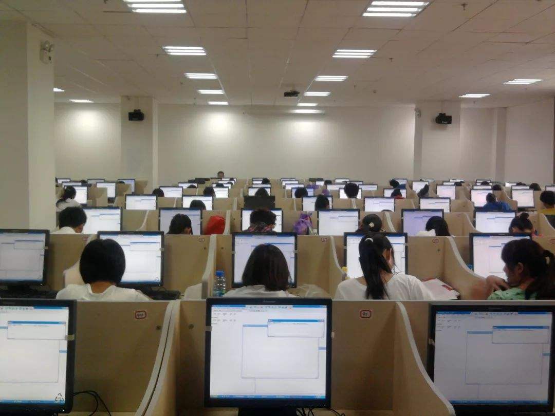 达内巨亏十亿：IT培训沦为“鸡肋”？