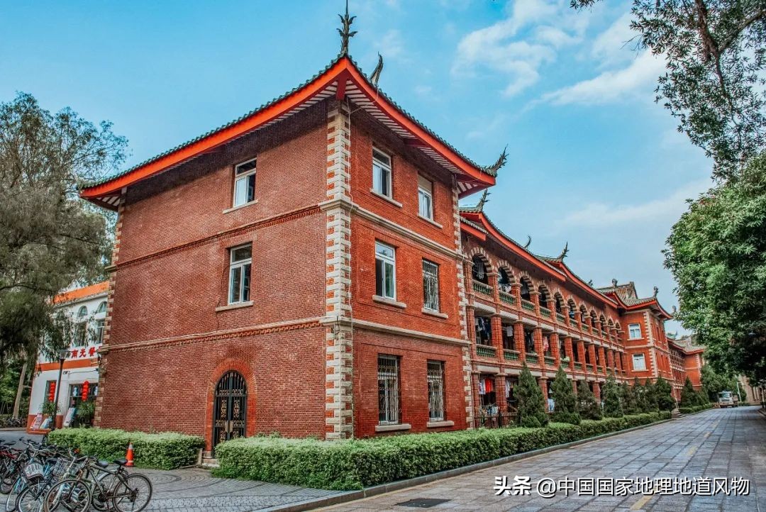 厦门大学，凭什么是中国“最美”校园？