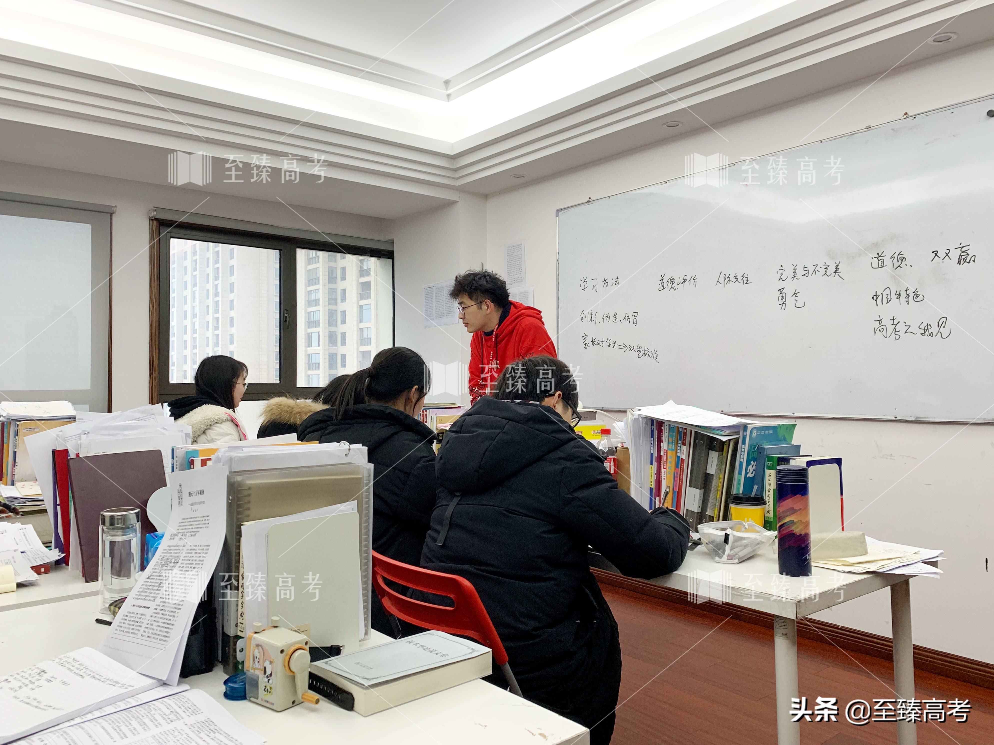 理科艺考生能报考的大学：杭州音乐学院和浙江音乐学院