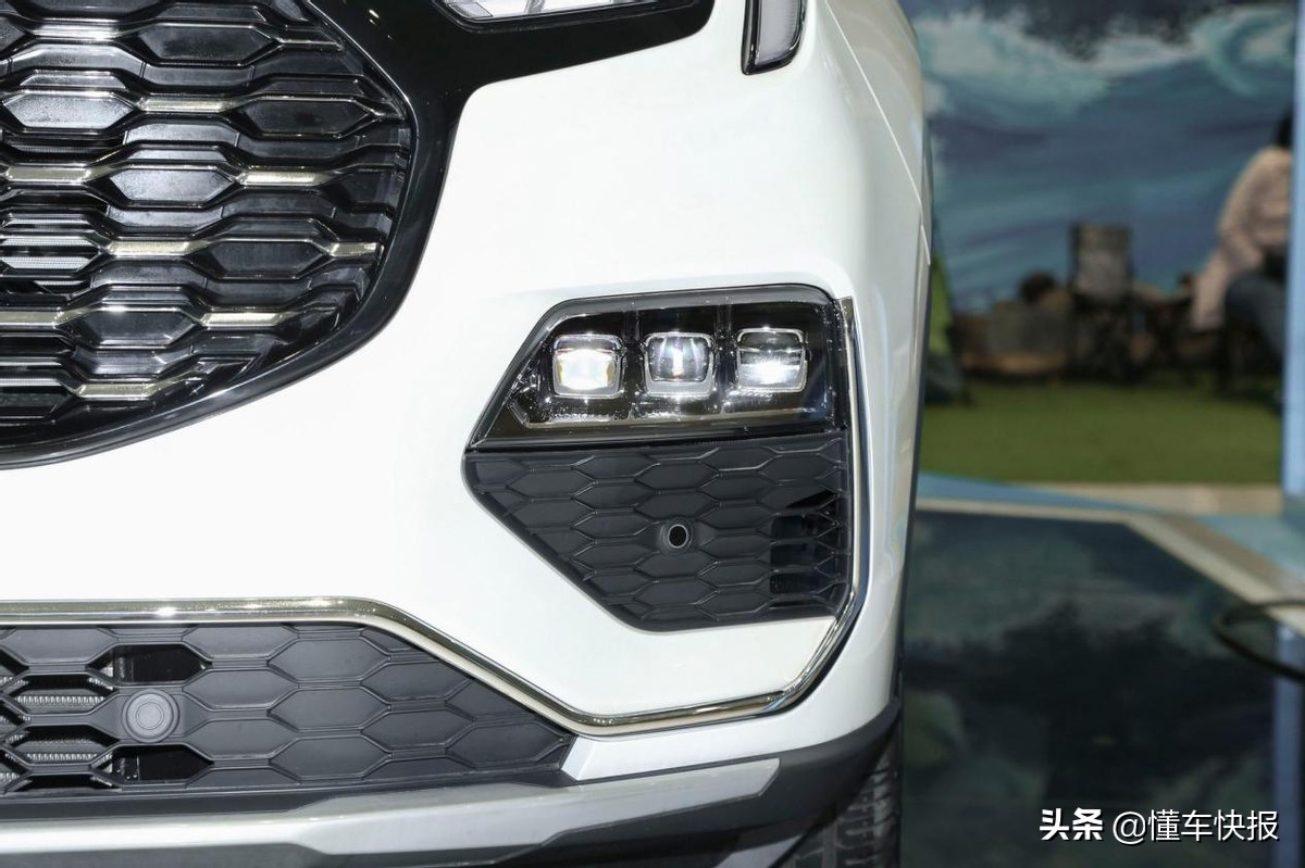 20万左右落地的2.0T中大型SUV，解析福特领裕铂领型