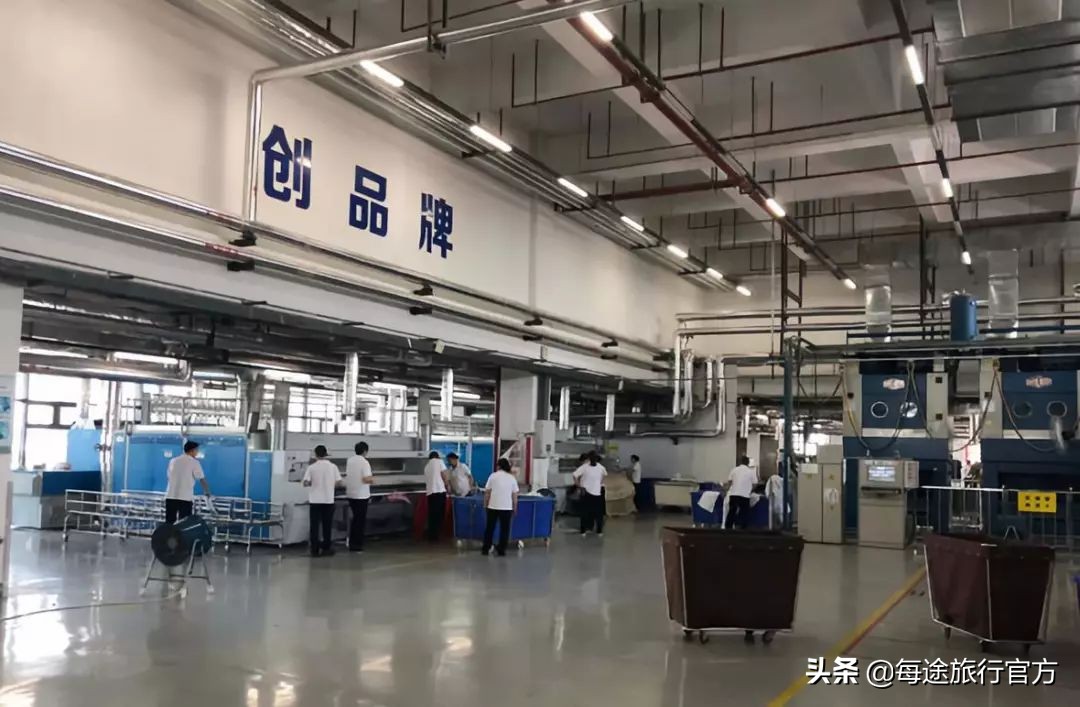 换季洗衣！！99元任选3件~大衣羽绒服西装等等~顺丰上门服务配送~