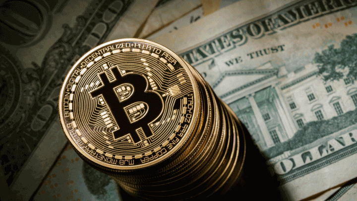一枚卖到39万，比特币价格疯涨的背后，矿工日收入超过4亿