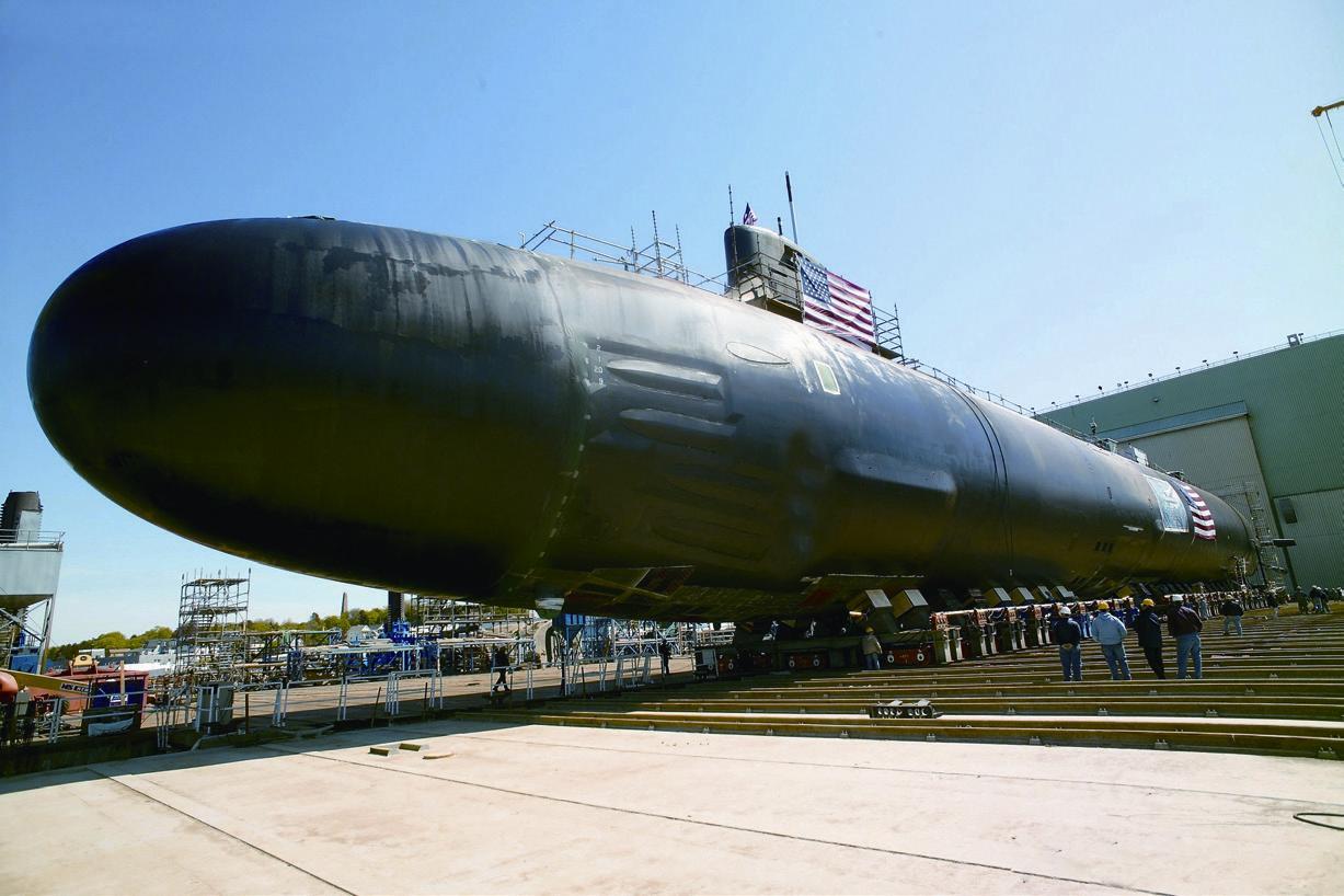 美军24亿美元的核潜艇在南海撞上物体，多人受伤，这艘间谍潜艇目的何在？