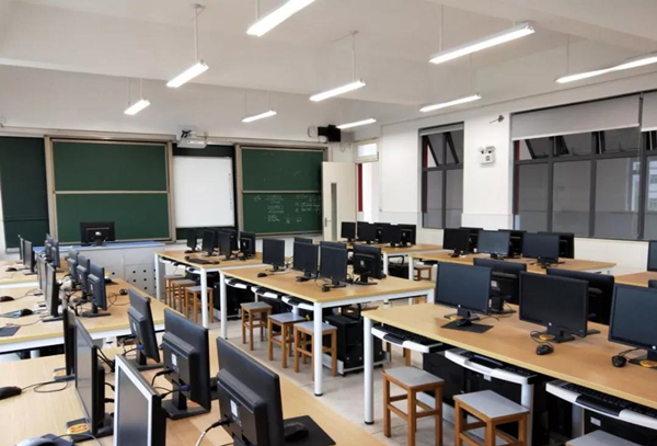 这所冷门学校，毕业生月薪过万，中年人看完想回炉重造