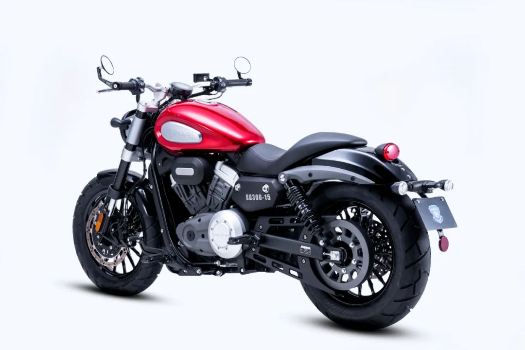 上班的主要交通工具40km左右,不是速度,只是舒适,金吉拉300值得选择吗