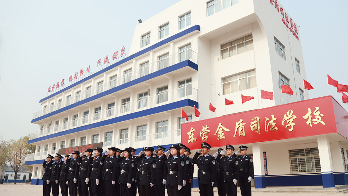 初中毕业生报考中专警校值不值？中专警校包分配，毕业当警察吗？