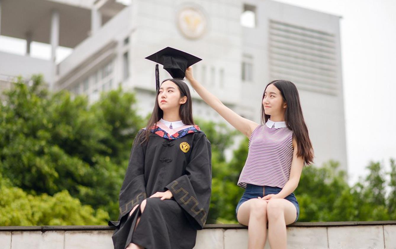 各年级“校草”大比拼，小学靠脸蛋！中学靠颜值！大学靠气质