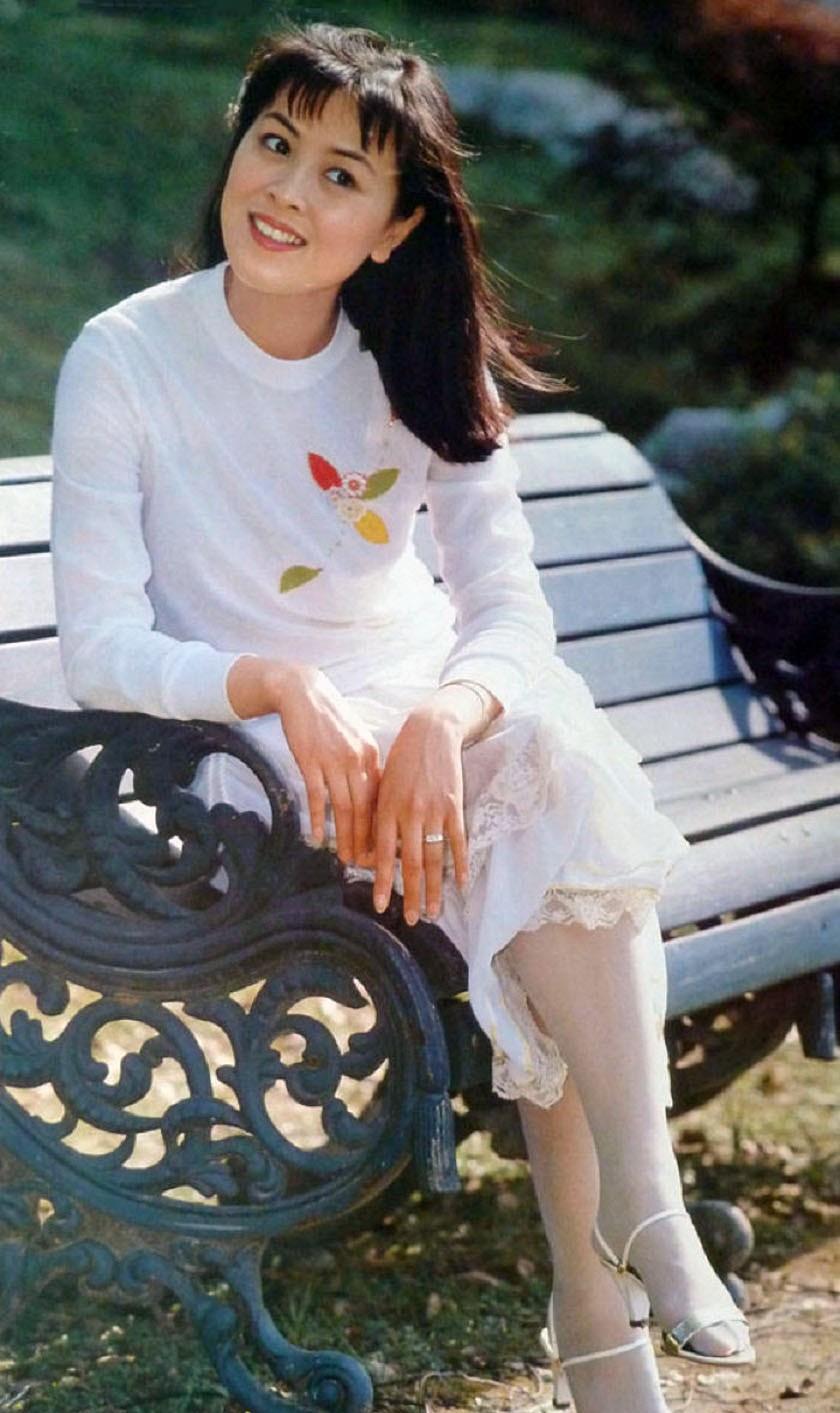 北影“男神”卢君：与女神陈肖依离婚30年后，年逾60今如何？