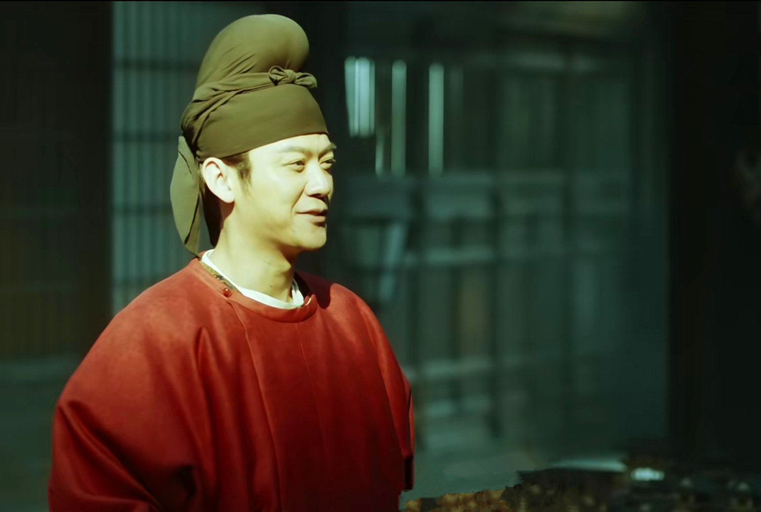 唐朝官品与衣服颜色_唐代官职低的服色为青黑色 - 成语词句网