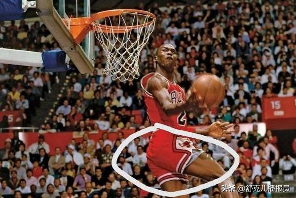 为什么nba球星喜欢穿长筒袜(NBA球员十大特殊癖好：巴克利从不穿内裤，库里居然是恋足癖)