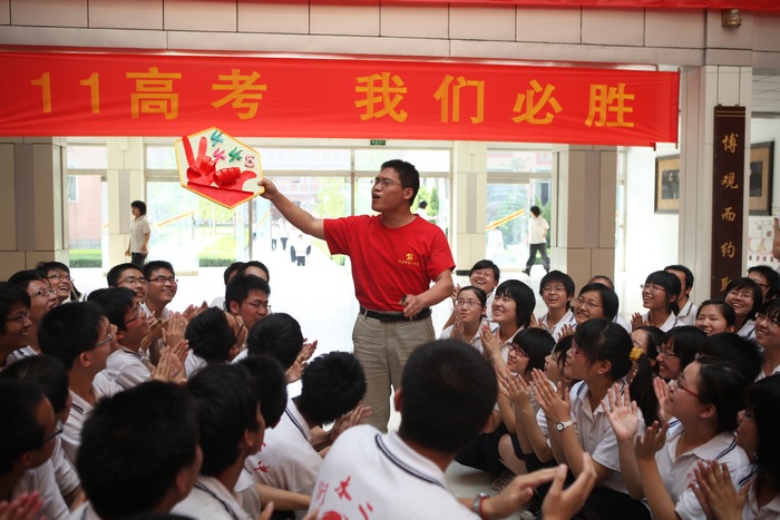 高考“分数线”陆续公布，这个省的文科生慌了：为啥受伤的总是我