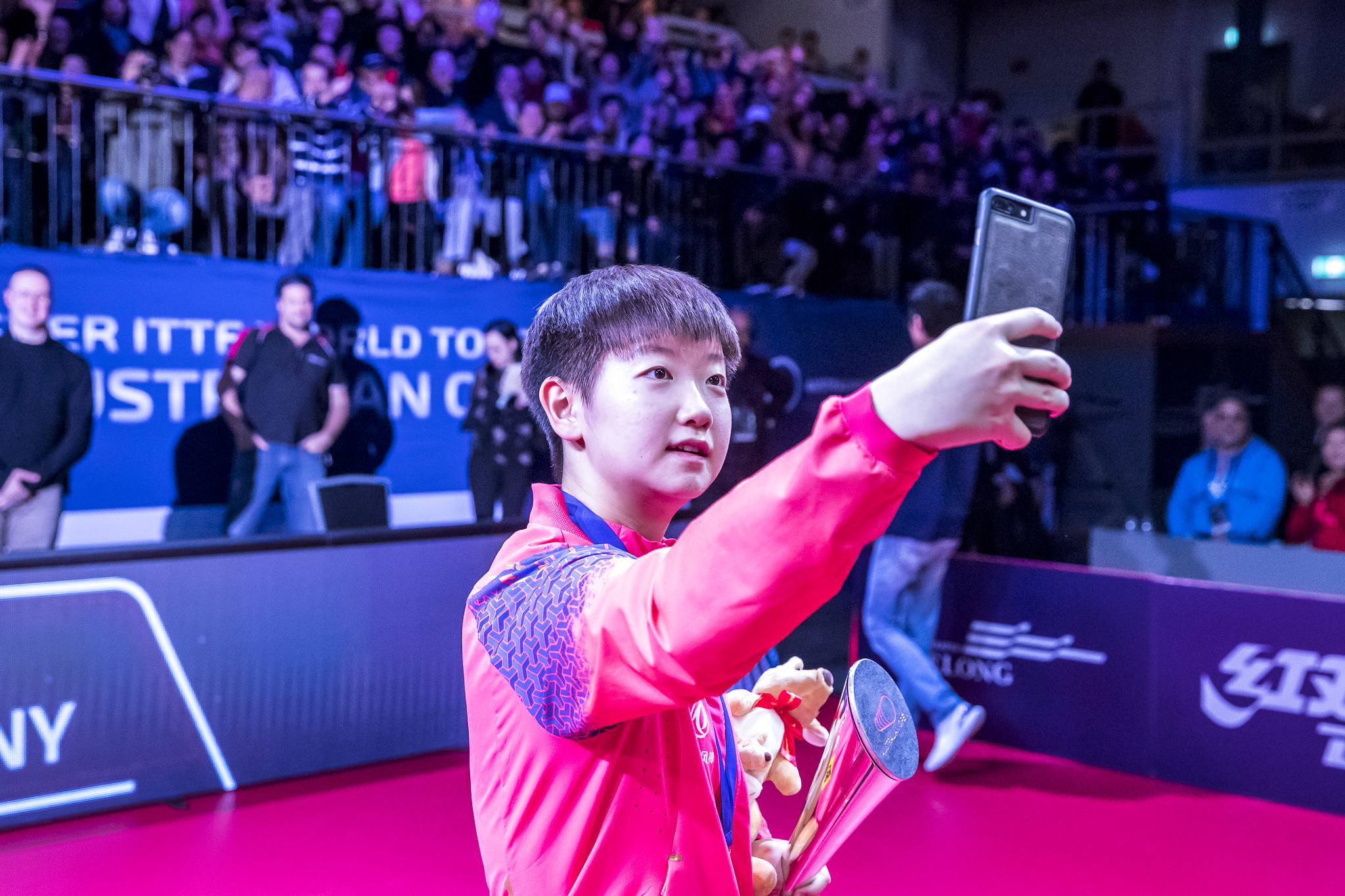 2019孙颖莎获得冠军("世界冠军"孙颖莎终于获得"全国冠军",这条路她的