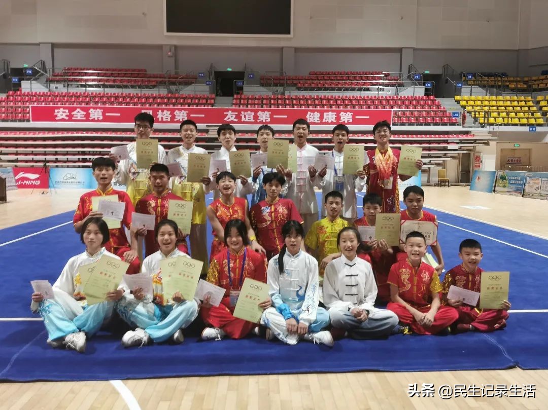 岳池一中武术队于2021年四川省青少年武术锦标赛再创佳绩
