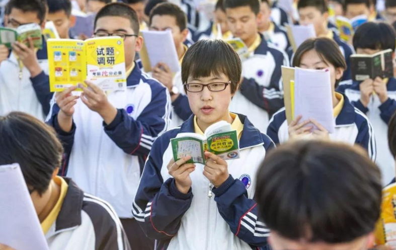 江苏首次用全国卷，再不用解释430分上清华，考生：英语难度降低