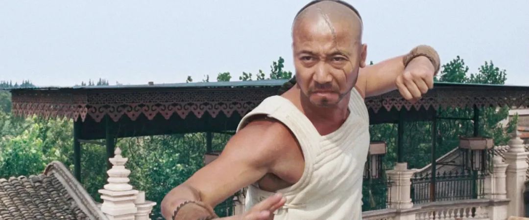 在《太极张三丰》中饰演少林寺大师兄,就是在罗汉堂和董天宝比武出阴