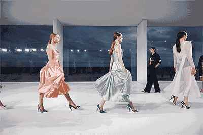 伦敦时装学院好考吗（想成为世界一流服装设计师）