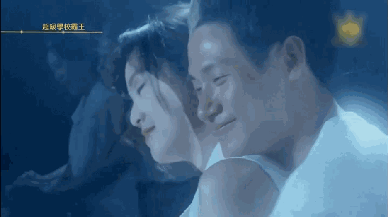 当年为了对抗周星驰，王晶找来了四大天王，片子虽“烂”却能大赚