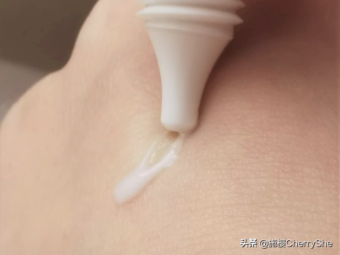 有什么好用的祛痘产品？理肤泉清痘三件套：痘皮大救星