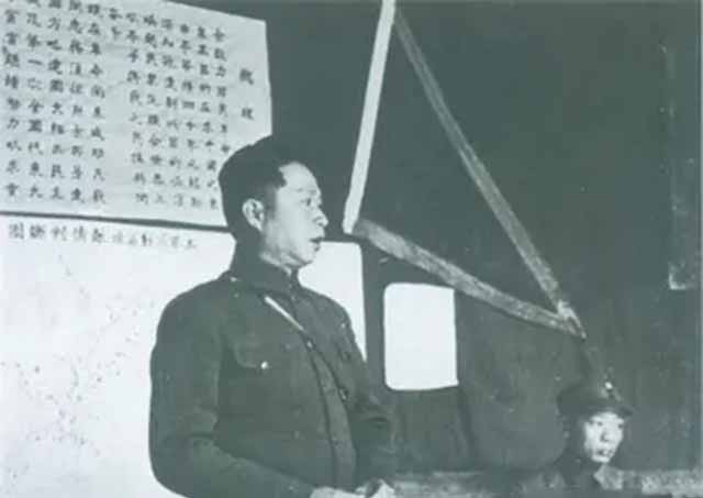 叶挺空难是意外还是谋杀？秦邦宪之子秦铁：没找到关键证人杜吉堂
