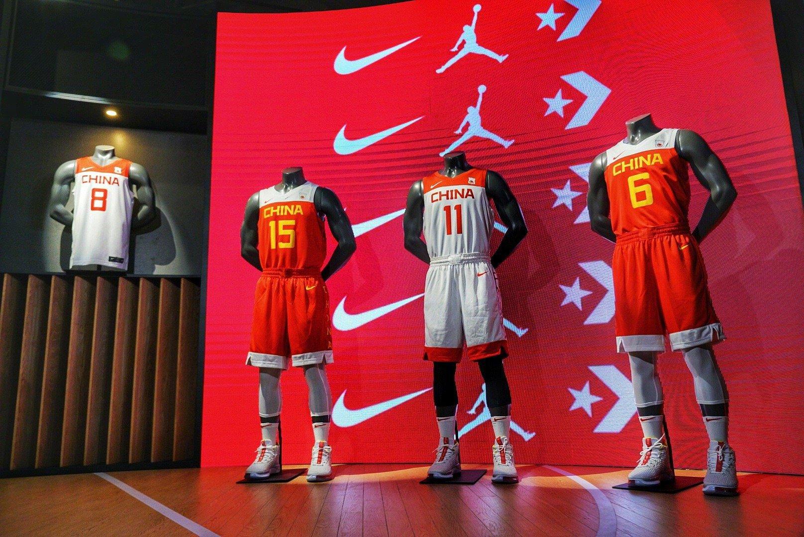 世界杯nike(出手即证明,耐克新装助力中国男篮出征世界杯)