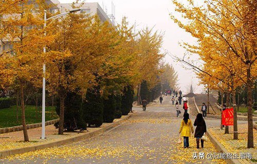 四川大学附设华西卫生学校（成都的哪个卫校有康护技术专业）