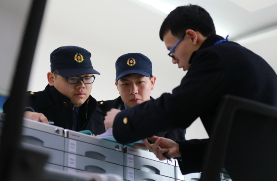 又一“铁饭碗”开始招聘，五险二金是标配，专科生年薪有望超10万