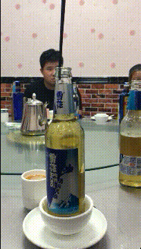 “假如你被关进精神病院，请用一句话证明自己不是”！神评太逗了