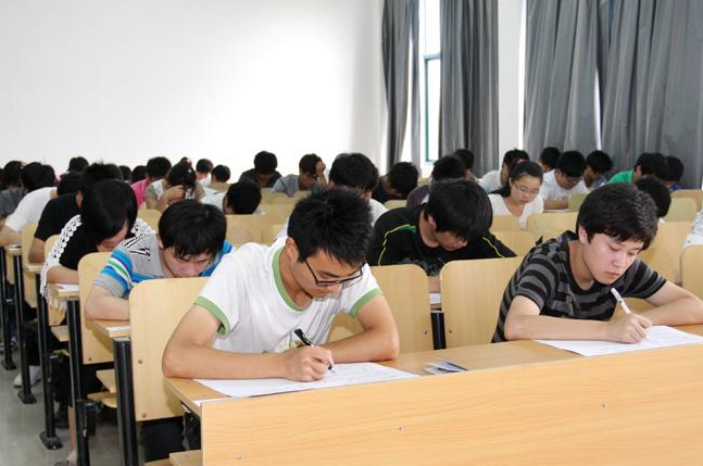 含金量高的3大证书，一证在手就业无忧，值得大学生考虑