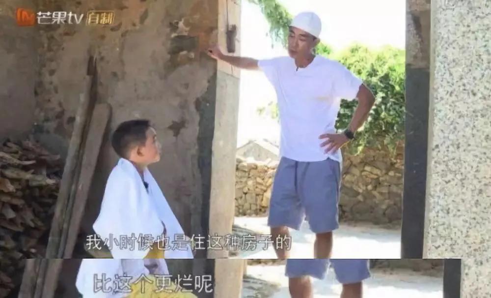 陈小春霸气晒“辛丑对比”，他和应采儿对下一代的爱国教育！真刚