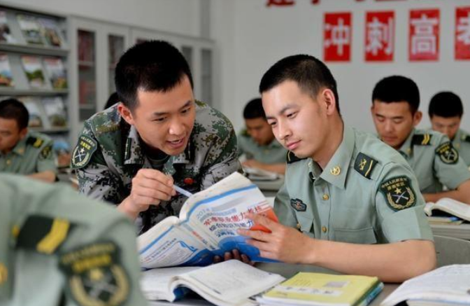 我国顶级的9所军校，比清华北大难考，就业不愁发展不可限量