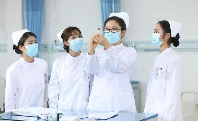 2021高考报考指南：毕业就是外交官的“小语种”专业，想试试吗？