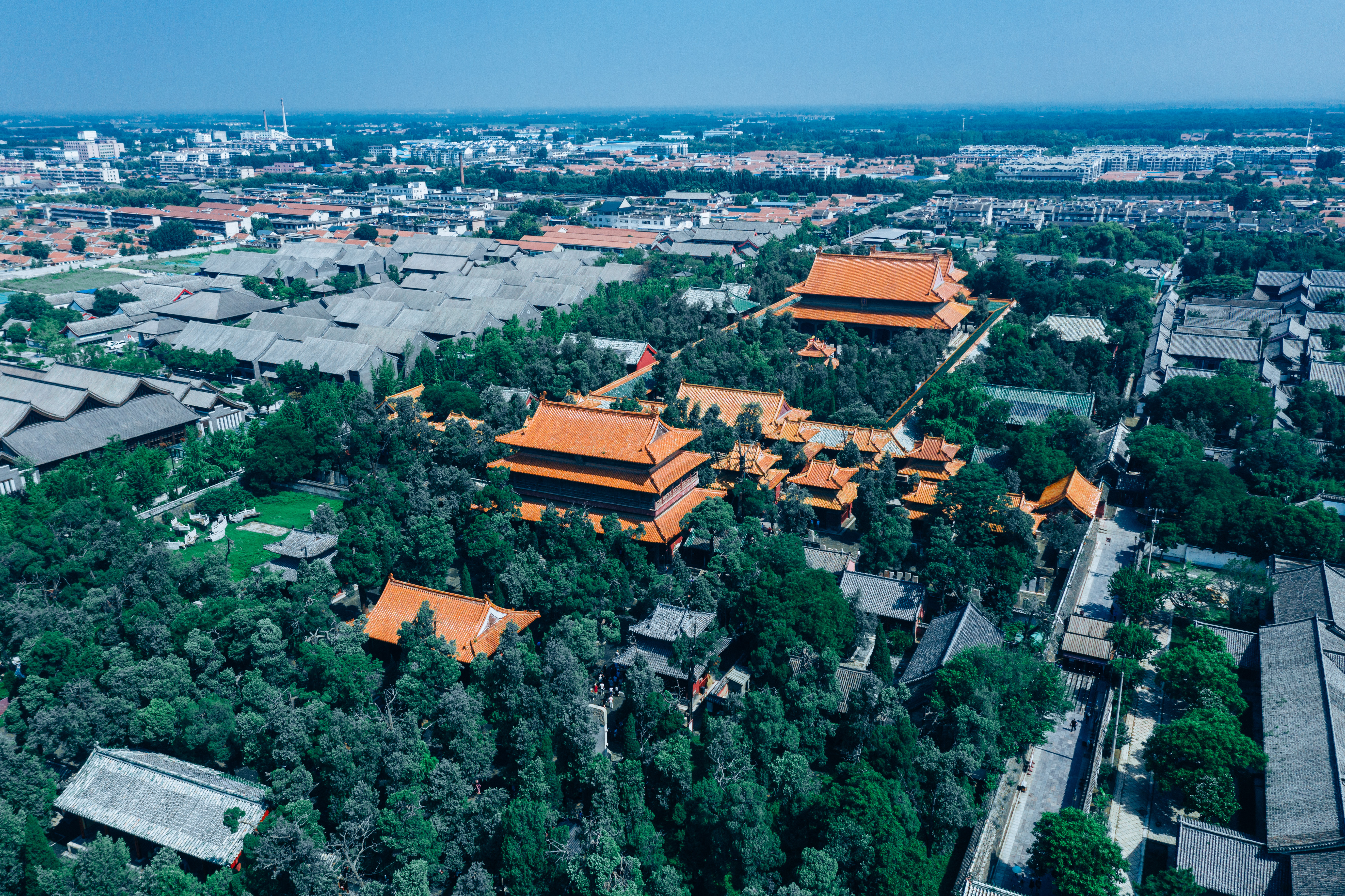 30岁创办中国第一所学校：2500年前，阙里到底发生了什么？