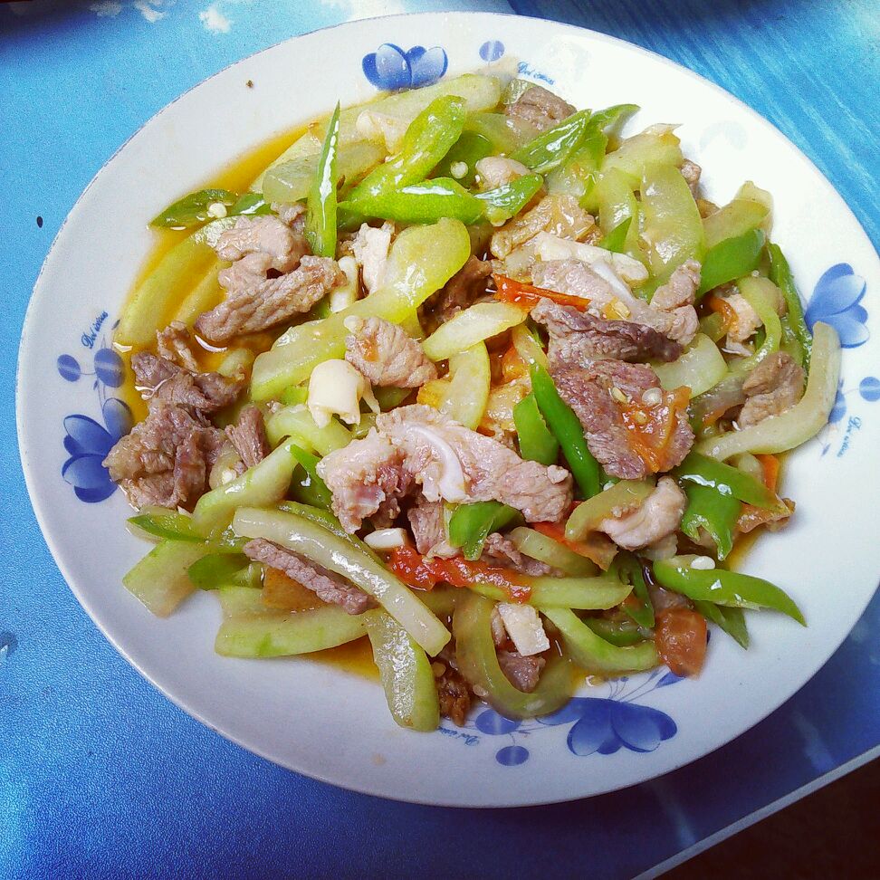 图片[1]-【青椒西瓜条】做法步骤图 简单易做又营养好吃-起舞食谱网