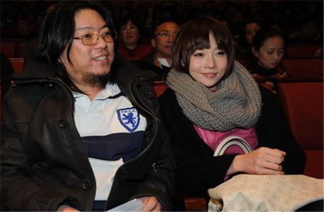 高晓松:有人奉之文化偶像,有人视之公知洋奴,何人拜倒?何人怒骂?
