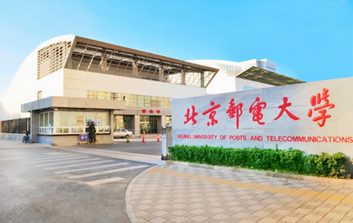 王恒杰：高考后跪地谢母，放弃985名校