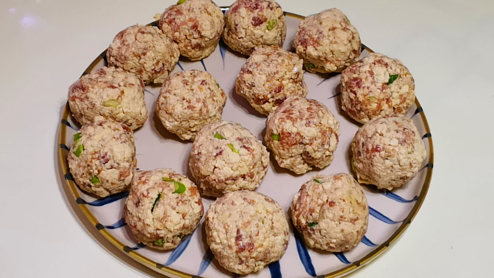 丸子的做法豬肉丸子,丸子的做法豬肉丸子配料