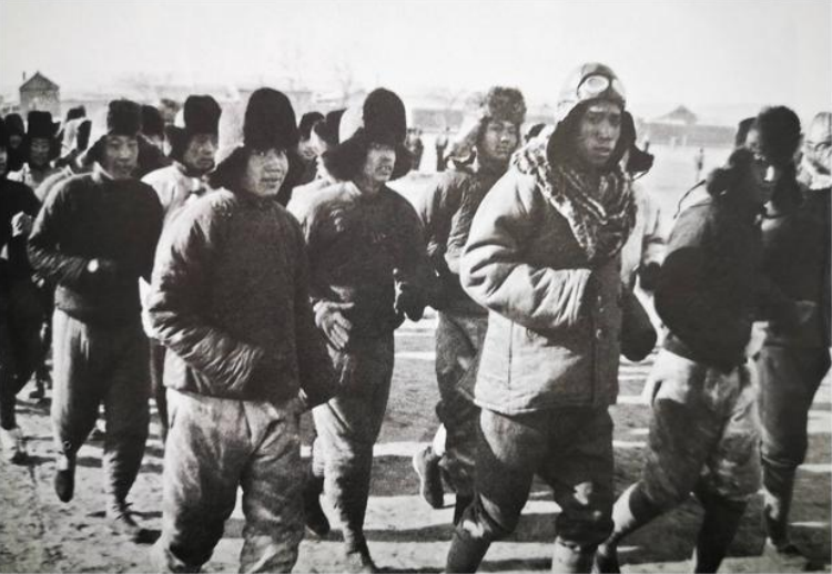 1984年湖北一农村妇女去世，28年后孙子查阅史料：奶奶身份不简单