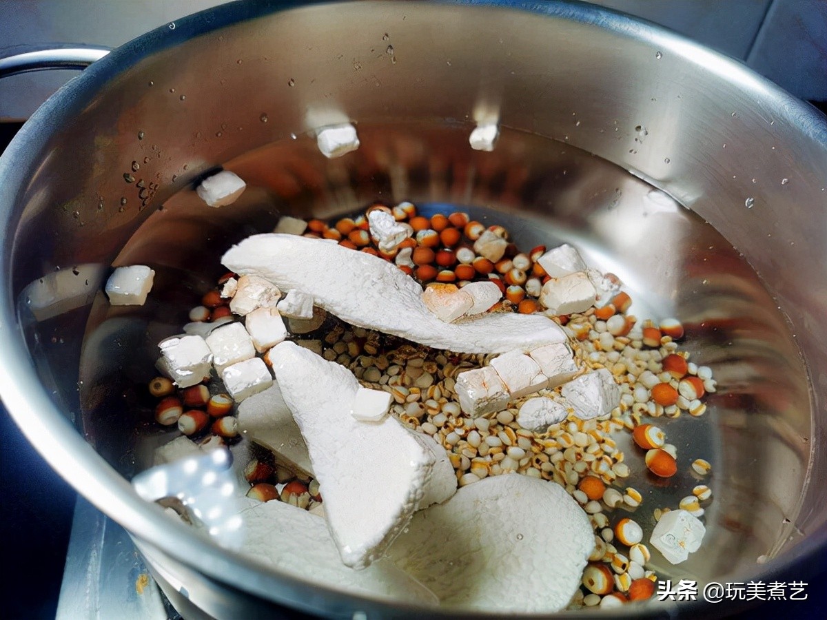 小肠好吃，不好洗，用了妙招，解决烦恼，一菜还能两吃