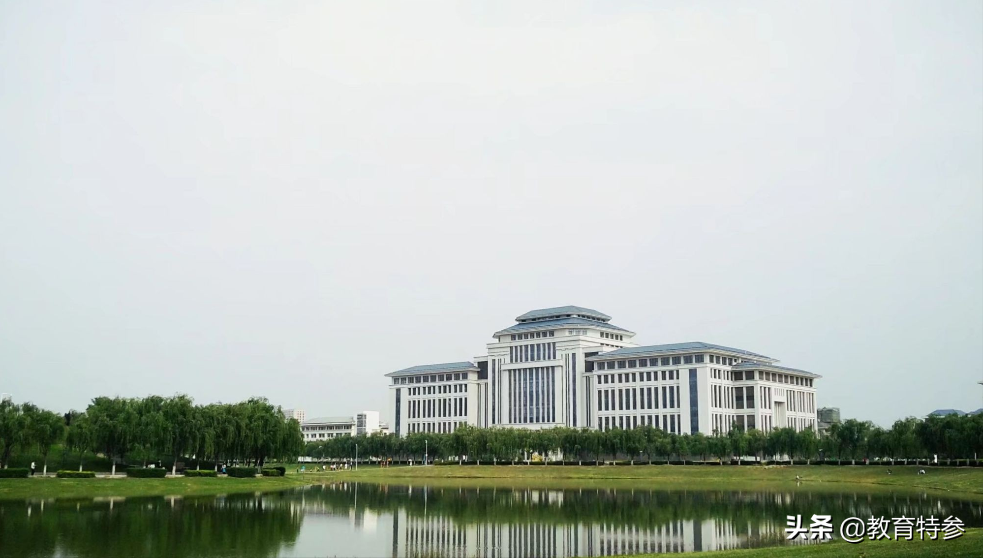 华北水利水电大学，办学实力一流，毕业生56.62%签约国企