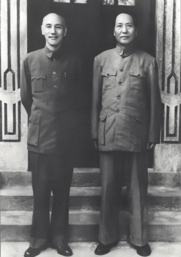 重庆谈判时，陪毛泽东返程的张治中被蒋介石支走，周恩来做法高明