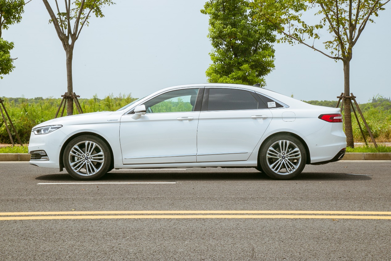 福特新款金牛座_福特金牛座v6 - 阜阳汽车网