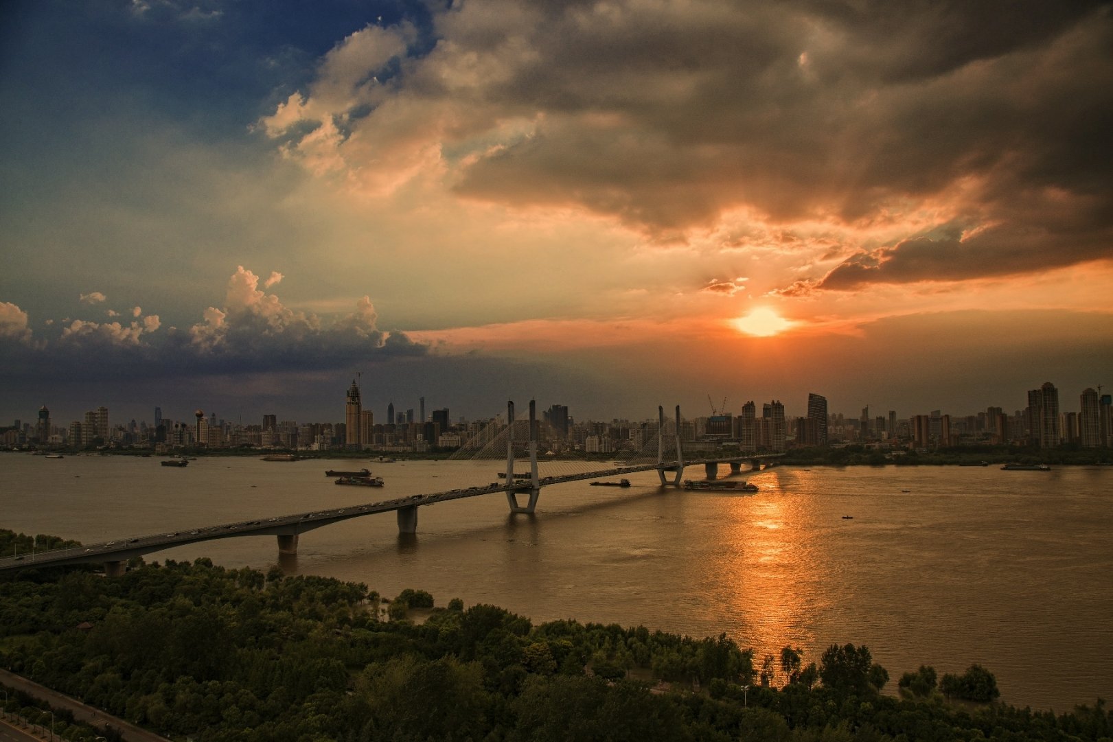 武汉师范学院成了湖北大学，湖北第二师范学院或成为武汉师范大学