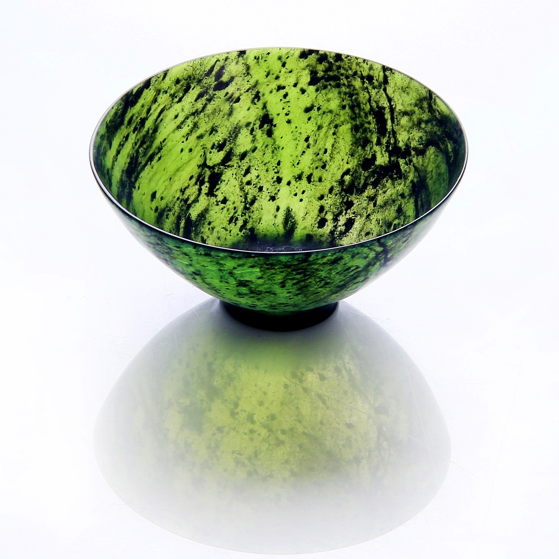 墨绿玉的功效与作用(一文了解墨绿玉的功能作用)