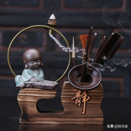 22万买辆才开3万公里的奔驰E级值吗？网友：这下开大奔不是梦了