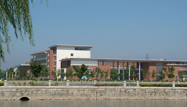 江苏二本位次上升前10的大学，最高“暴涨”3万+，今年你报了吗？