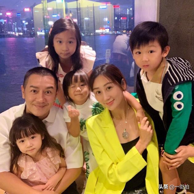 陈浩民一家为6岁儿子庆生，蒋丽莎穿泳装细腿抢镜，4娃妈身材服气