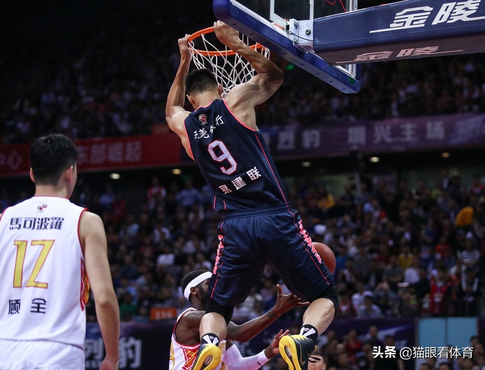 为什么cba很少纹身（不抽烟、不喝酒、不纹身，他是队伍场上核心，CBA最佳代言人）