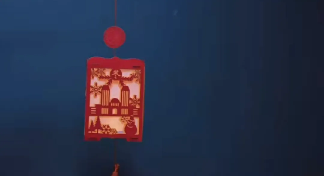 「你喜欢的大学」 拍了拍你，并说：这是你的录取通知书嘛？