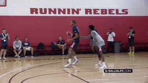 篮球最多有几条接缝（美国男篮集训时进行的1v1，有很多很好的技巧值得学习）-华海博客