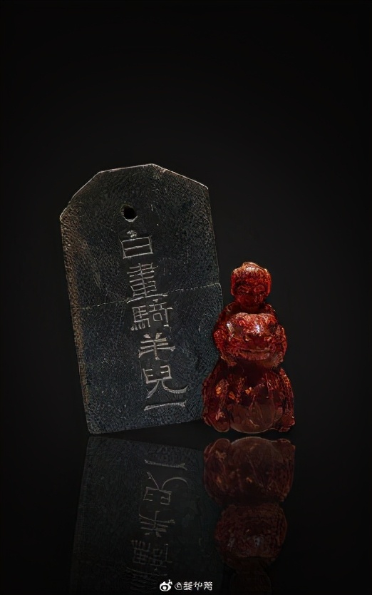 “千年前的爸爸送女儿的礼物”上了热搜，见证公元三世纪的心碎